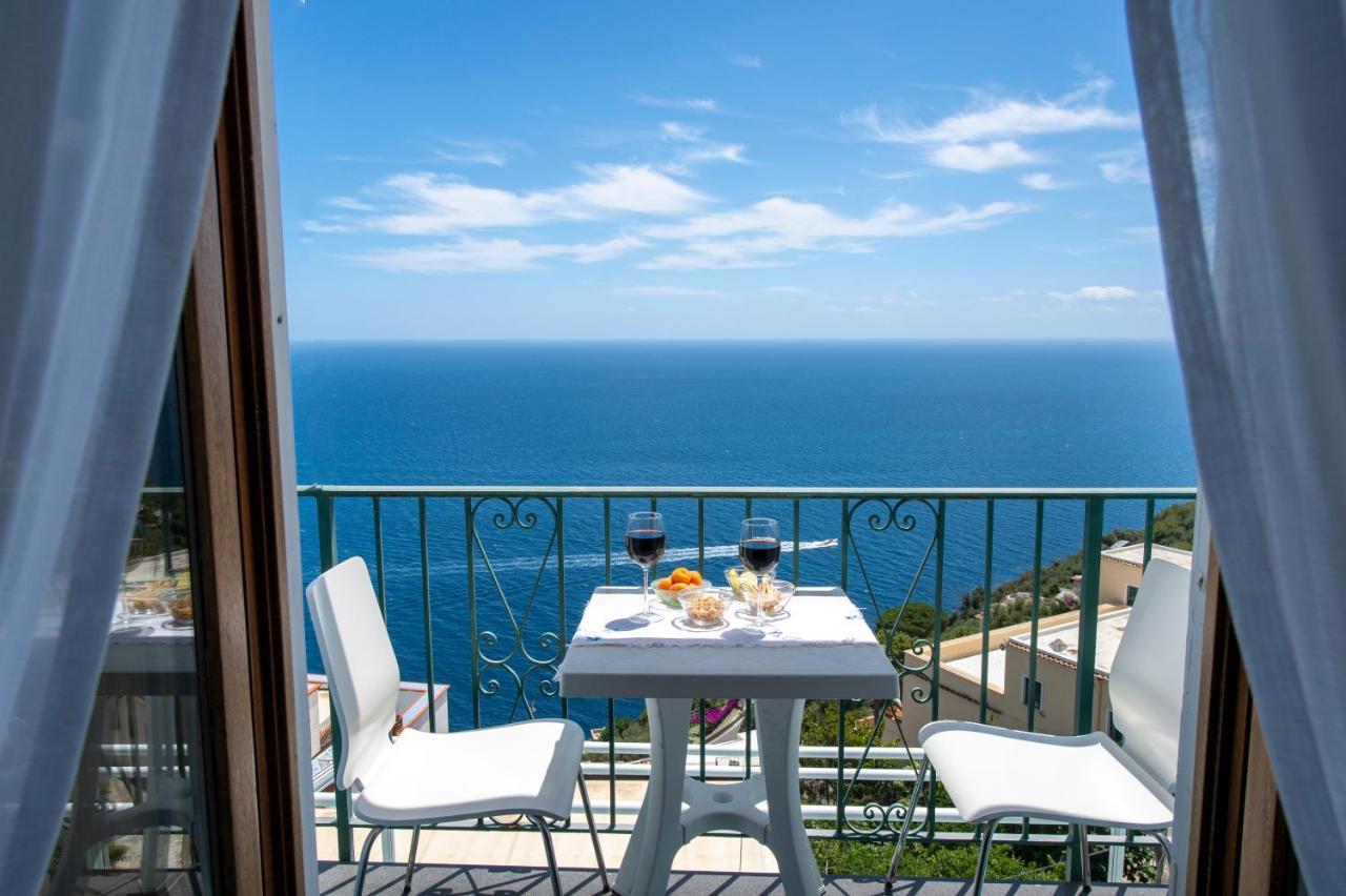 Moressas In Praiano Exteriér fotografie