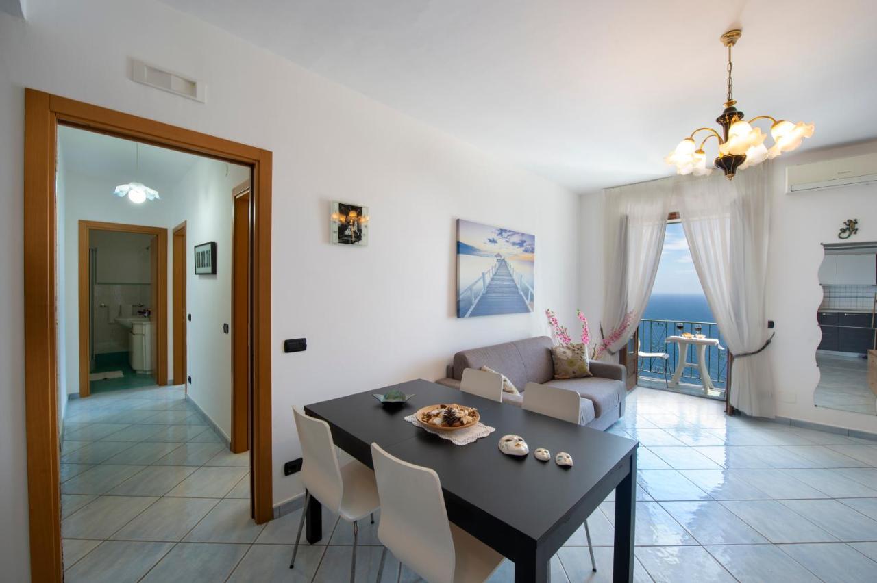 Moressas In Praiano Exteriér fotografie