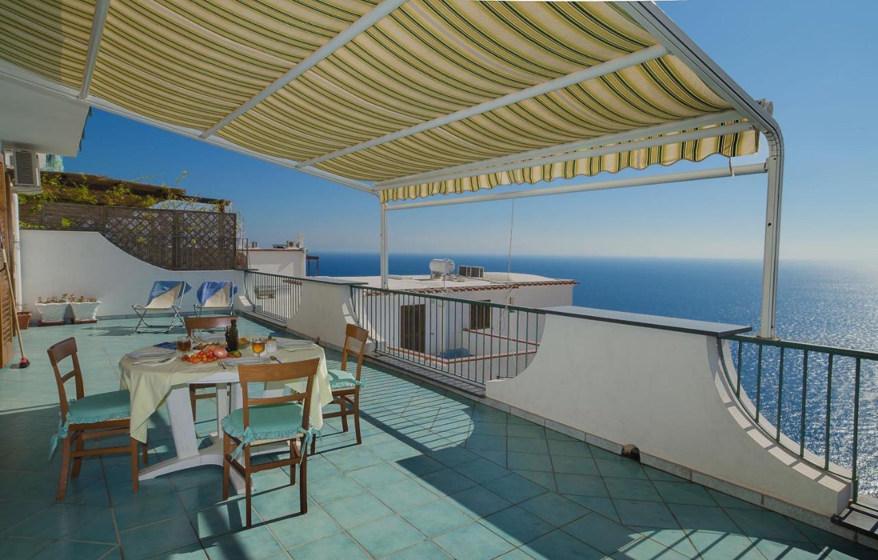 Moressas In Praiano Exteriér fotografie