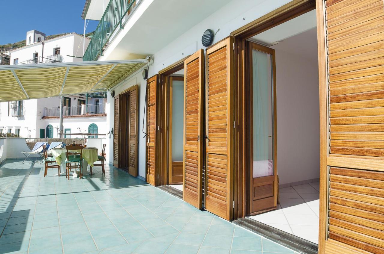Moressas In Praiano Exteriér fotografie